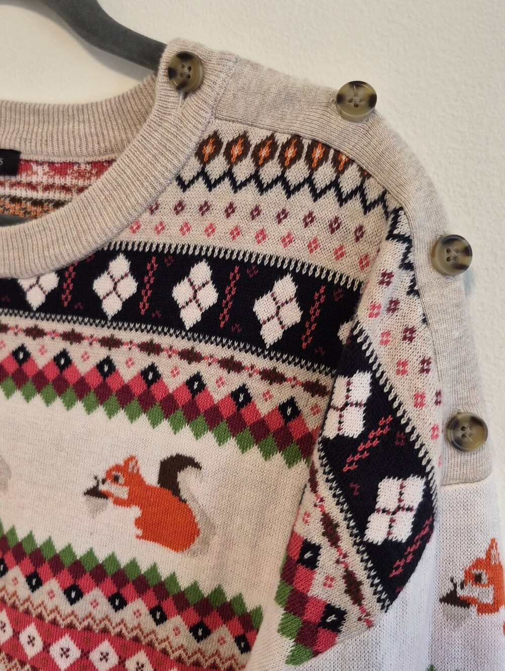 Talbots Squirrel Fair Isle Sweater Button Shoulder Crewneck Beige/Orange Size XL - Picture 4 of 12